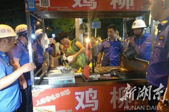 珠暉區專項整治油煙直排