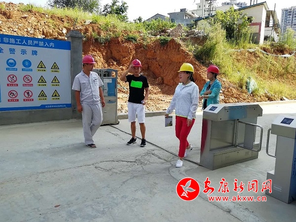 新鋪社區開展油煙揚塵情況排查