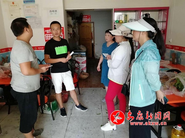 新鋪社區開展油煙揚塵情況排查