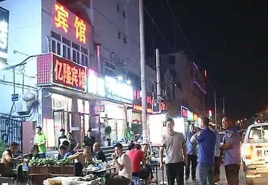 山海關區夜間突襲檢查全區餐飲油煙排放