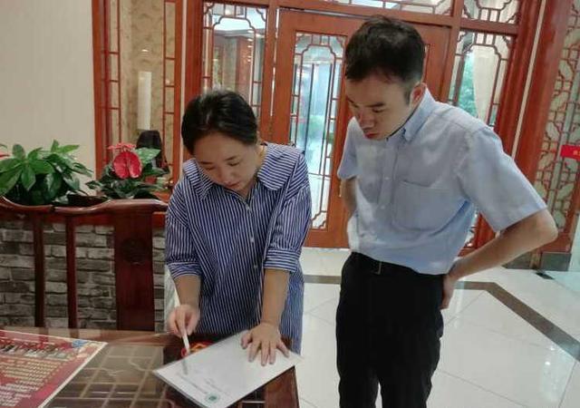 九洲新世界社區開展餐飲單位油煙凈化裝置排查整治工作