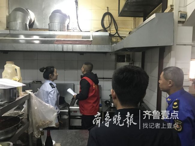 北門社區開展餐飲單位油煙凈化器安裝情況大排查