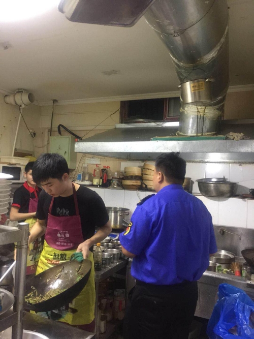 越河執法大隊持續開展油煙專項整治