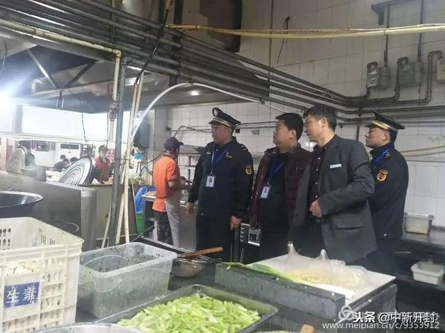 西郊鄉開展高校食堂餐飲油煙污染排查工作