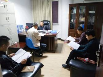 攀枝花市東區城管局領導班子專題研究餐飲油煙治理工作