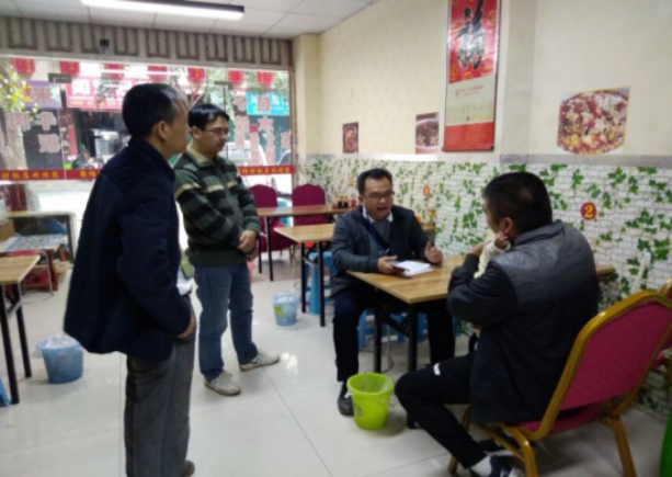 金象社區在轄區開展整治餐飲店油煙、噪音污染活動