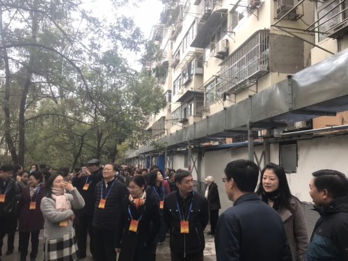 南京市玄武區后宰門街28家餐飲店油煙實現高空排放