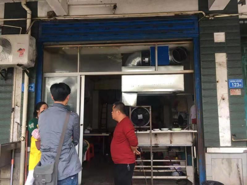 城廂區環保局聯合三個街道辦事處開展油煙污染整治