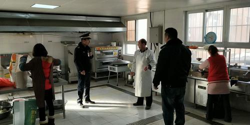 鄭州市惠濟區開展油煙凈化裝置使用情況專項執法檢查