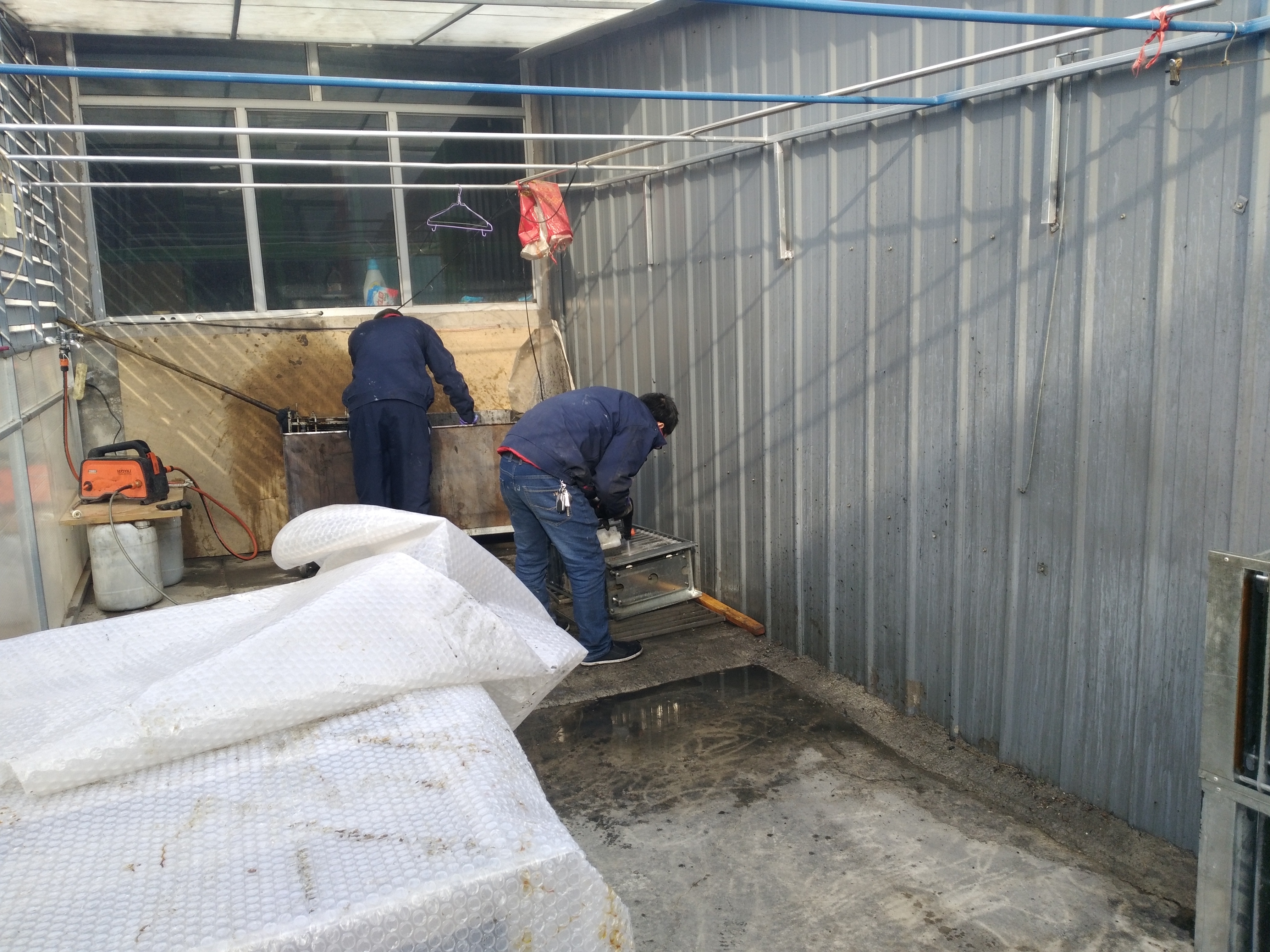 油煙凈化器出現三個現象需要清洗