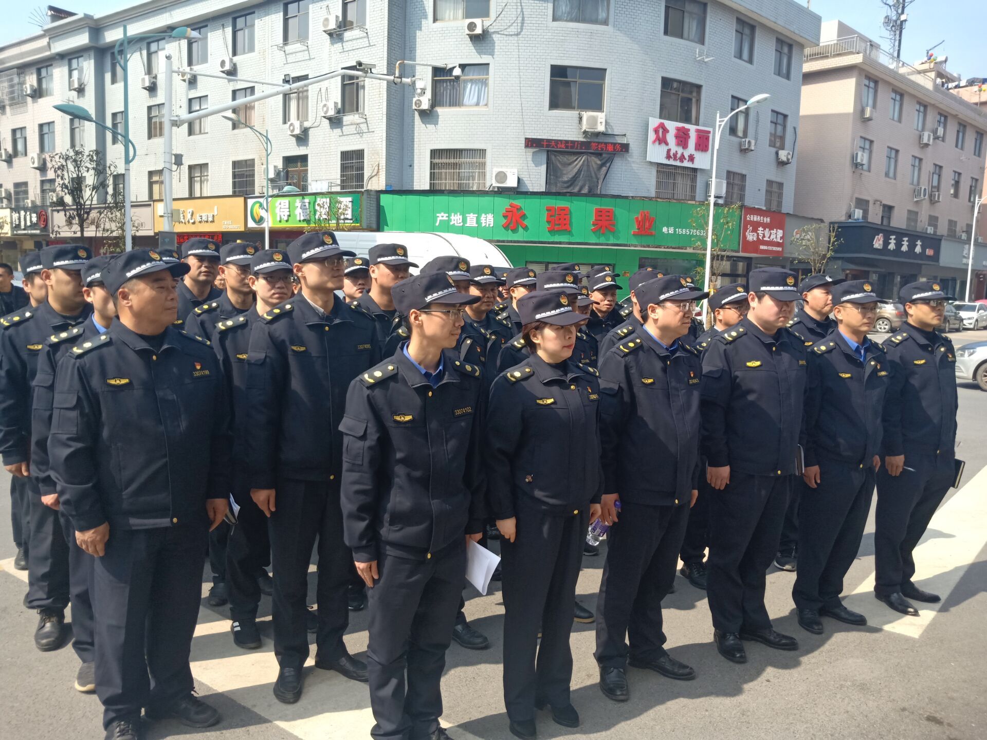 東陽市綜合行政執法局組織執法隊員開展現場培訓