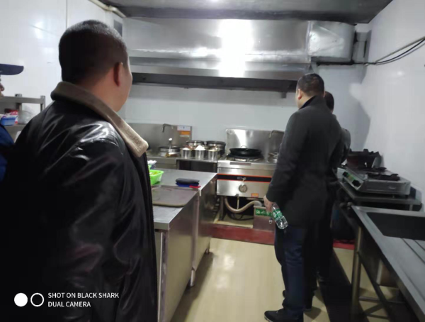 鳳凰古城拉開2019年餐飲整治工作序幕