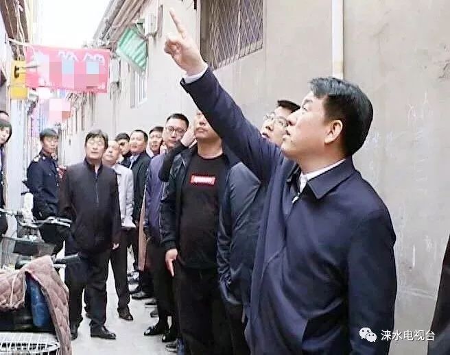 淶水縣縣長朱明新帶隊暗查餐飲油煙排放情況