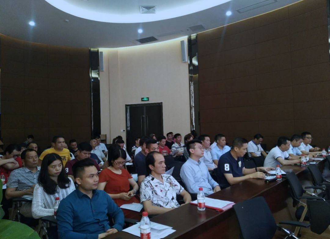 南莊鎮召開2019年南莊鎮餐飲行業油煙污染整治工作會議