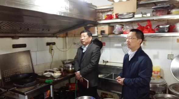 宿州市市場監管局副局長李昊帶隊檢查主城區餐飲油煙整治工作
