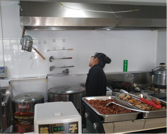 石家莊市鹿泉開發區開展餐飲經營單位及燒烤夜市專項整治行動