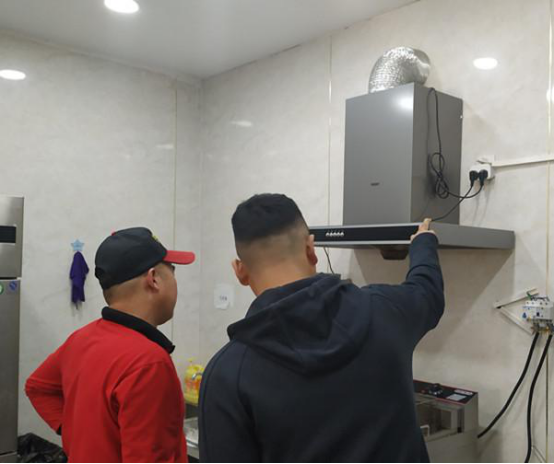 石家莊市鹿泉開發區開展餐飲經營單位及燒烤夜市專項整治行動