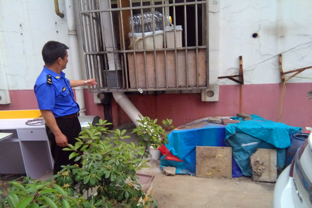 南門公共服務中心多舉措整治餐飲業油煙排放