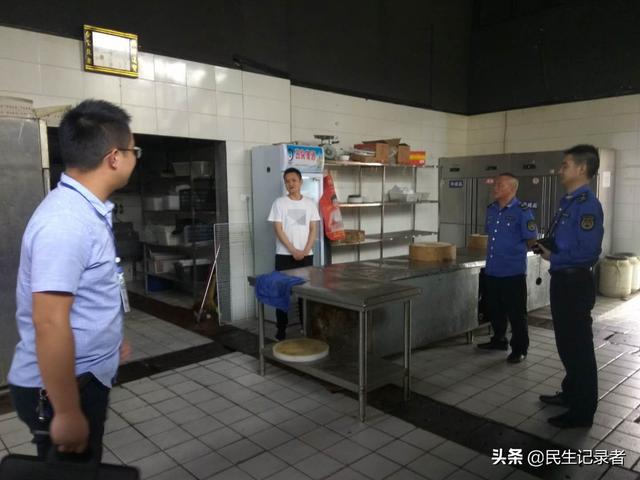 廣安市前鋒區多部門聯合開展聯合執法行動