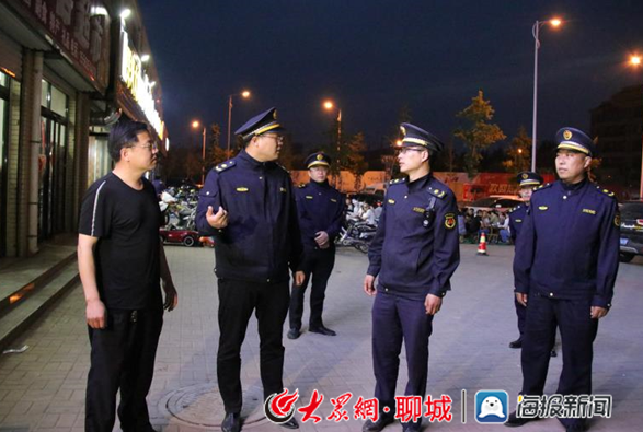 臨清市開展城區夜市大排檔、燒烤攤夜查行動