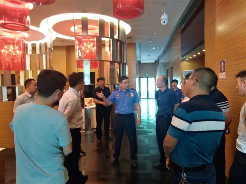 新鄉市高新區綜合執法局到上街區參觀學習油煙治理工作經驗