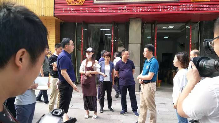 信州區領導深入廣平社區  推進餐飲油煙污染整治工作