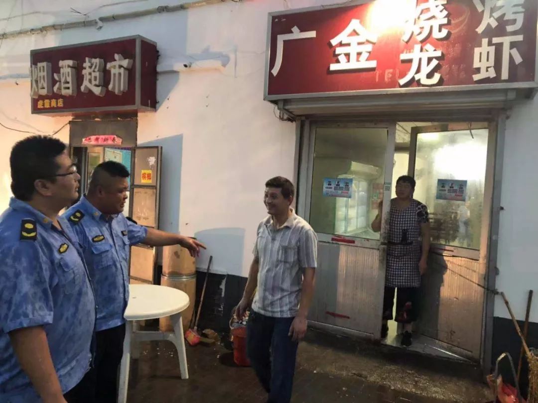 中云街道開展燒烤油煙污染專項整治行動