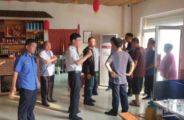 濱城區市東街道開展燒烤專項整治活動