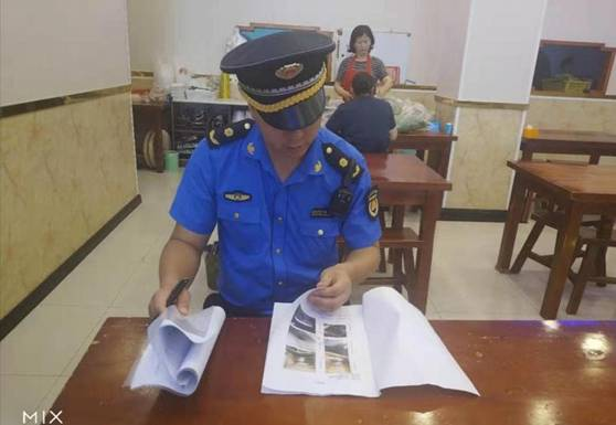 曲江城管執法局采取四個措施八個步驟 強化餐飲油煙治理