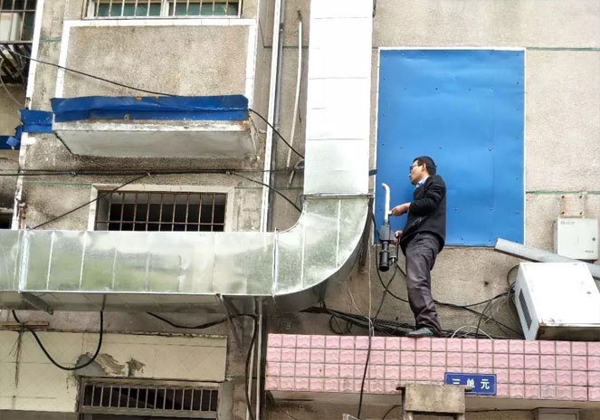 衡山縣行政執法局開展餐館廚房油煙治理工作