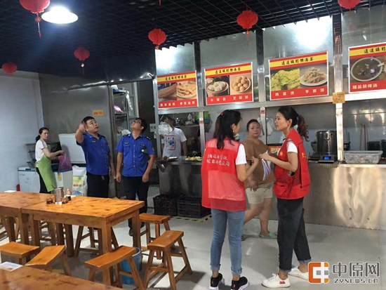 溝趙辦事處開展商業片區油煙凈化整治工作