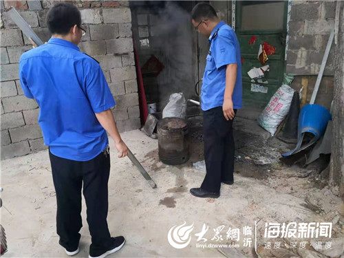 平邑城管強力推進餐飲油煙污染防治攻堅戰