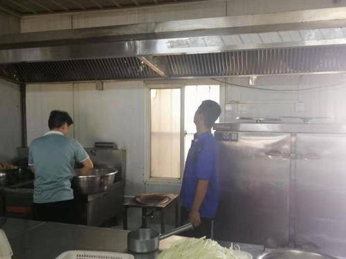 鄭州高新區石佛辦開展油煙凈化行動