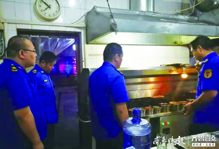 奎文區開展露天燒烤和餐飲油煙污染專項整治