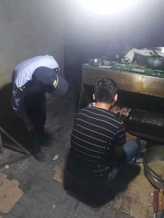 曹縣綜合行政執法局開展夜間集中治理行動