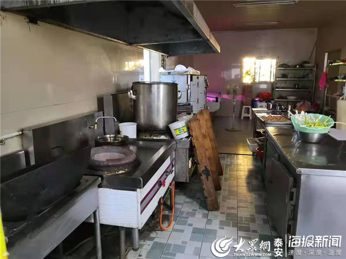 泰安一企業內部食堂違規排放油煙被責令整改并罰款5000元