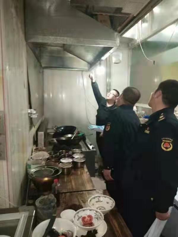 聊城高新區綜合行政執法局組織開展突擊檢查行動