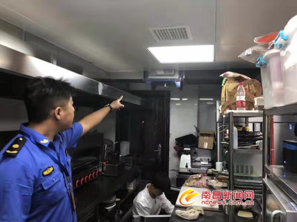 東湖區大中型餐飲實現油煙凈化器全覆蓋