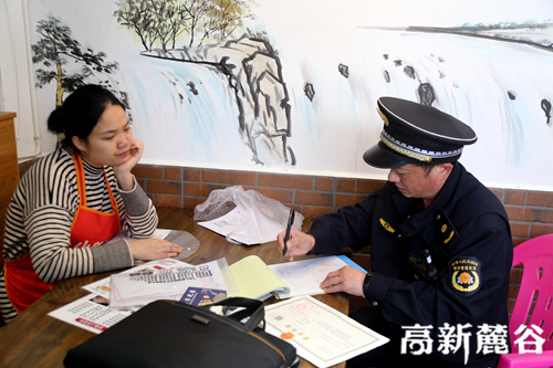 長沙高新區:整治餐飲油煙 凈化“呼吸”環境