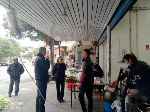 祁門縣多部門聯合開展城區餐飲油煙污染聯合治理行動