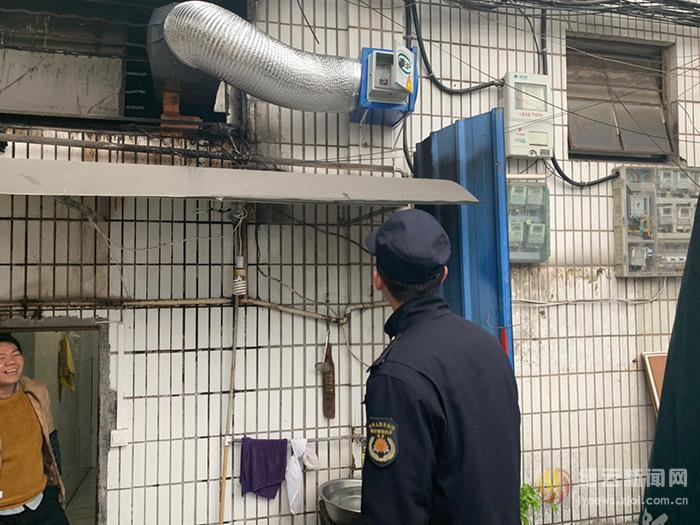 縉云縣執法局開展餐飲油煙凈化裝置排查行動