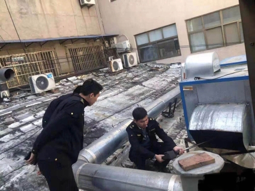 單縣綜合行政執法局開展餐飲業油煙凈化檢查