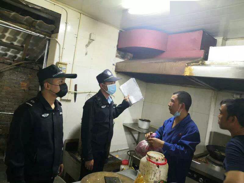 耒陽市綜合行政執法局三措施整治城區餐飲服務業油煙排放