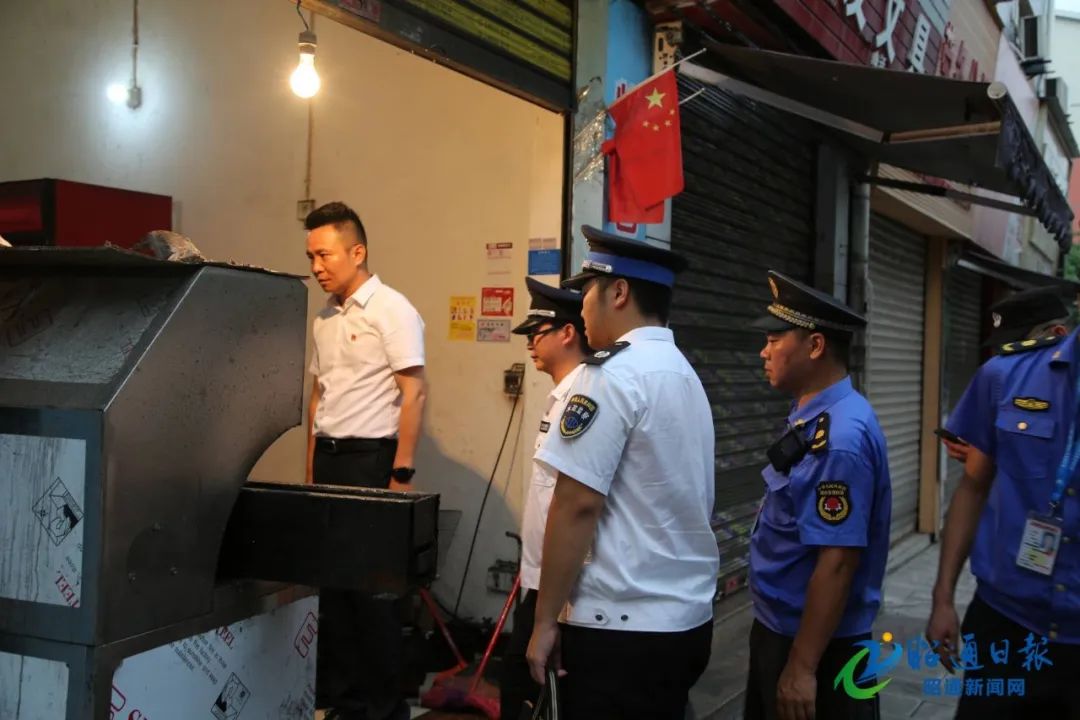 昭通水富市多部門聯合啟動餐飲油煙專項整治行動