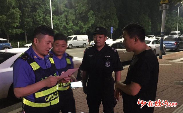 柳青街道城管中隊強力推進餐飲油煙治理