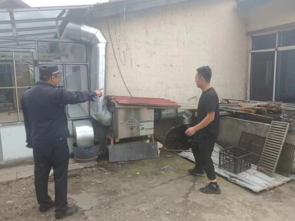 池北區綜合執法支隊池南大隊開展餐飲服務業油煙污染專項整治行動