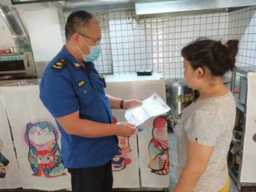 吉林市城管執法局第一支隊開展餐飲油煙凈化整治工作