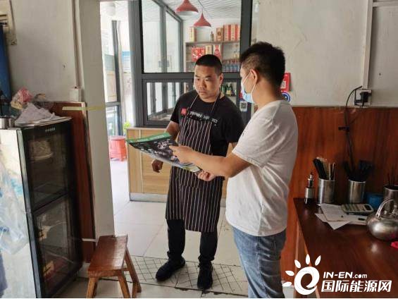 豫興路辦事處開展餐飲業油煙集中整治行動