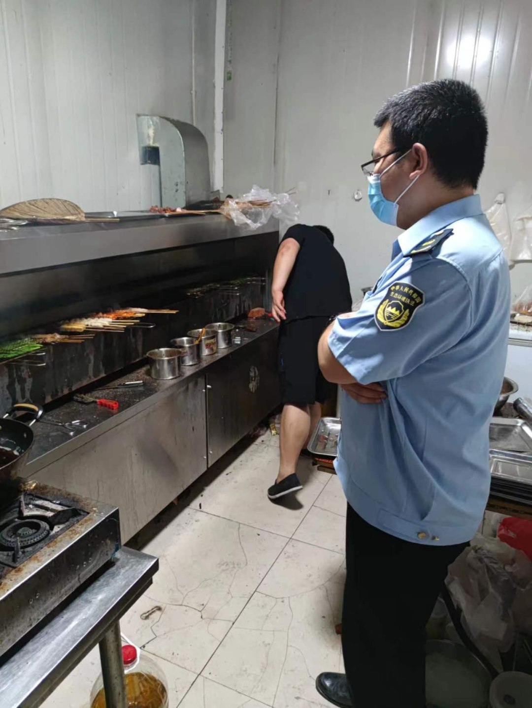 薊州區生態環境開展轄區街鎮餐飲門店油煙凈化裝置專項檢查