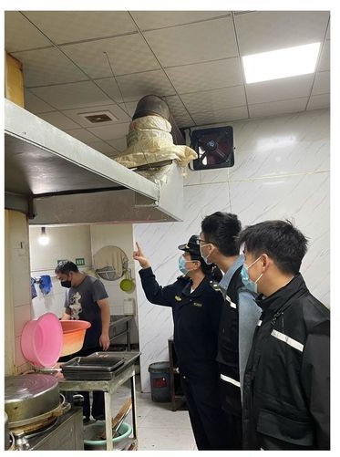 自強路街道開展秋冬季大氣污染防治攻堅工作專項整治行動